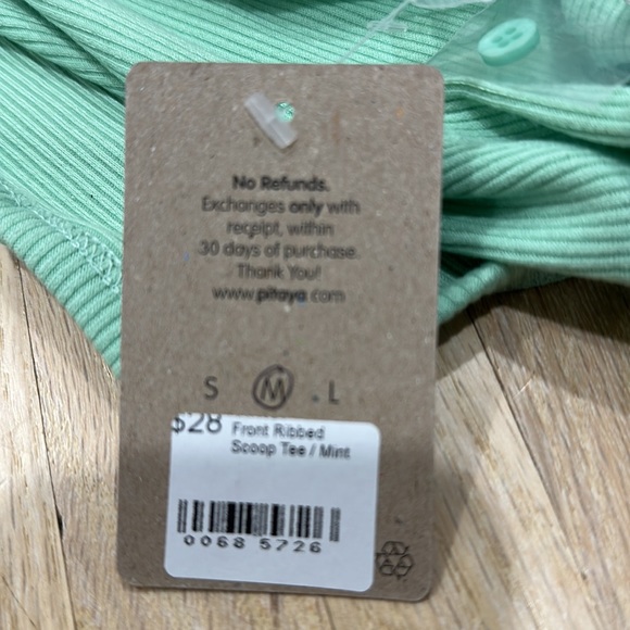 Brand new green top - Picture 2 of 2